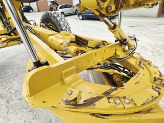 CATERPILLAR 140 AWD ***IMPECABLE***