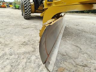 CATERPILLAR 140 AWD ***IMPECABLE***