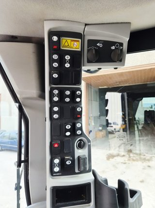CATERPILLAR 140 AWD ***IMPECABLE***