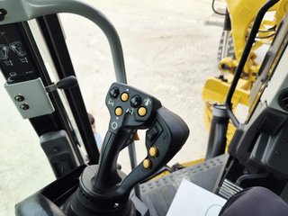 CATERPILLAR 140 AWD ***IMPECABLE***