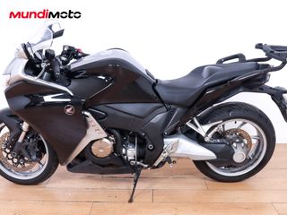 HONDA VFR 1200 F