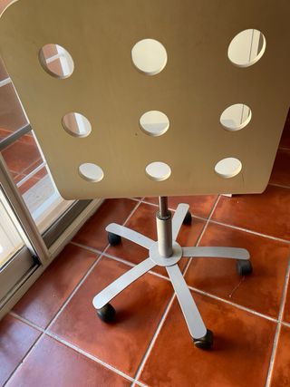 Silla JULES IKEA tamaño adulto (modelo oficina)