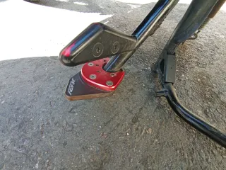 Honda X-ADV 750 Roja y Plata