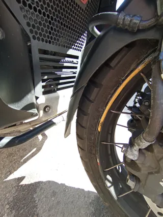 Honda X-ADV 750 Roja y Plata