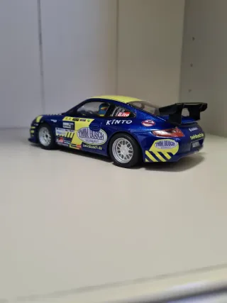 Scalextric Porsche Azul y Amarillo