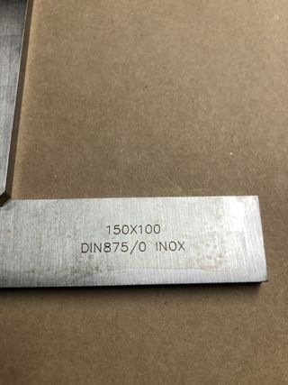 ESCUADRA LISA+C/SOMBRERO 150mm INOX DIN875/0 2P