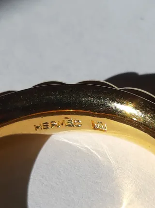 Anello Dorato HERMES per foulard (Solo l'anello)