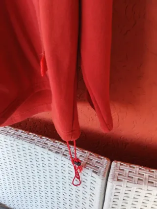 Felpa con cappuccio uomo rossa e verde