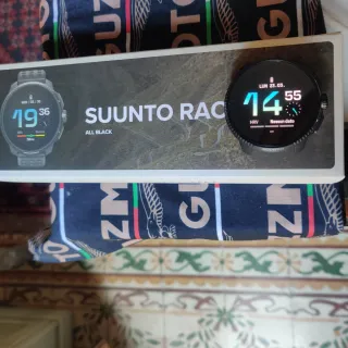 Suunto Race All Black Smartwatch