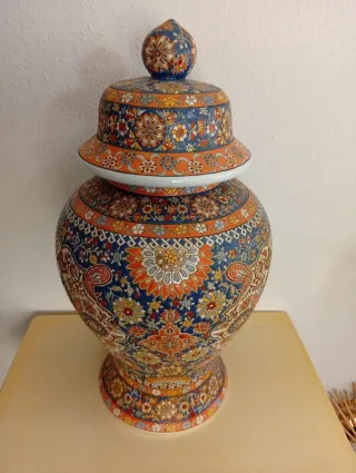 Pareja de tibores decorativos