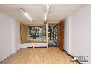 Local comercial en alquiler en Centro - Ayuntamiento en Santander