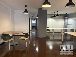 Oficina en alquiler en Fort Pienc en Barcelona