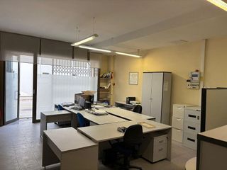 Local comercial en alquiler en Banyoles