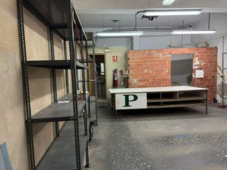 Local comercial en venta en Trinitat en Valencia