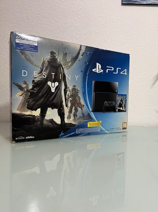 PS4 (PlayStation 4) Negra + Juego Y Mandos