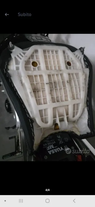 Sella Yamaha R1 98