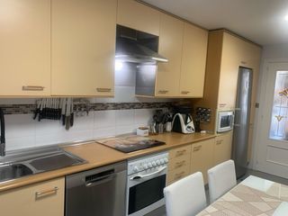 Muebles de Cocina Beige y Plata