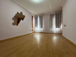 Piso en venta en Pla de Bon Repós en Alicante