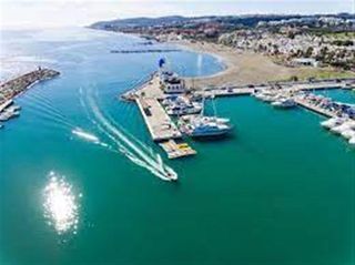 Piso en venta en Puerto de la Duquesa en Manilva