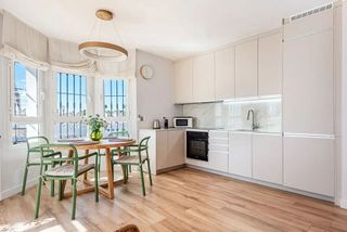 Piso en venta en Los Naranjos - Las Brisas en Marbella