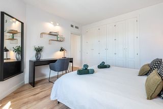 Piso en venta en Los Naranjos - Las Brisas en Marbella