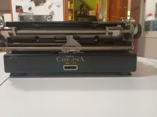 Máquina de escribir Corona L.C. Smith