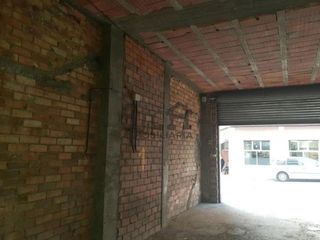 Local comercial en venta en Ventiun en Ourense