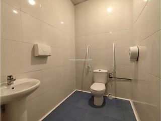 Local comercial en venta en Txagorritxu - El Pilar en Vitoria-Gasteiz