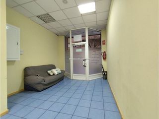 Local comercial en venta en Txagorritxu - El Pilar en Vitoria-Gasteiz