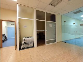 Local comercial en venta en Txagorritxu - El Pilar en Vitoria-Gasteiz