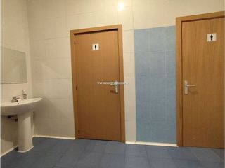 Local comercial en venta en Txagorritxu - El Pilar en Vitoria-Gasteiz