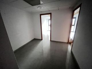 Oficina en alquiler en Centro en Alicante