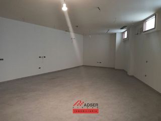 Local comercial en venta en Universidad - Los Lirios en Logroño