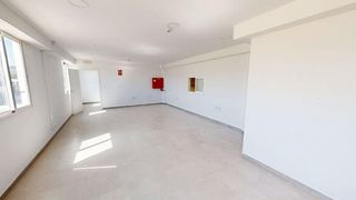 Nave industrial en venta en Renfe - Bulevar 1º y 2º Fase en Jaén