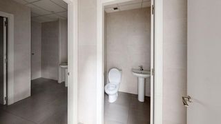 Nave industrial en venta en Renfe - Bulevar 1º y 2º Fase en Jaén