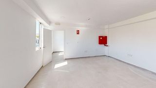 Nave industrial en venta en Renfe - Bulevar 1º y 2º Fase en Jaén