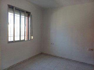 Piso en alquiler en Poligono Sur - La Oliva - Letanías en Sevilla