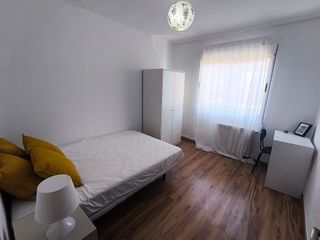 Piso en alquiler en Oliver en Zaragoza