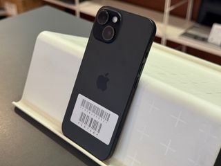 iPhone 15 negro con GARANTIA