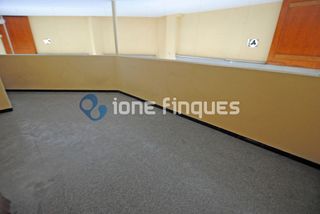 Local comercial en venta en Centre en Ripollet