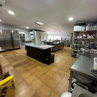 Nave industrial en venta en Los Jardines de Marbella - La Ermita en Marbella