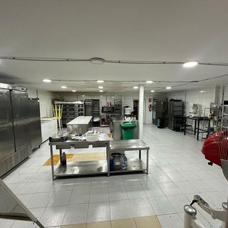 Nave industrial en venta en Los Jardines de Marbella - La Ermita en Marbella