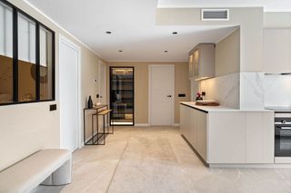 Piso en venta en Nueva Andalucía centro en Marbella