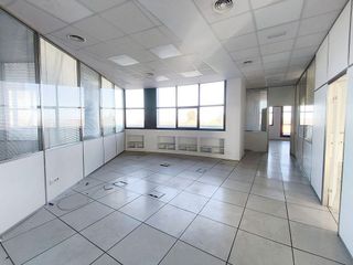 Oficina en alquiler en Palacio de Congresos - Urbadiez - Entrepuentes en Sevilla