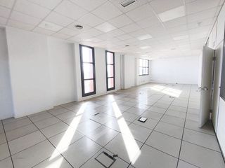 Oficina en alquiler en Palacio de Congresos - Urbadiez - Entrepuentes en Sevilla