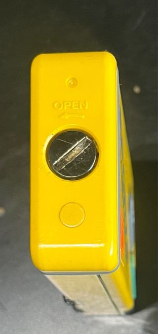 Sony Sports Walkman SRF-4 FM – Amarillo,  Vintage