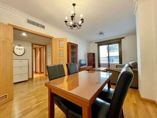 Piso en alquiler en Ciudad Jardín - Zoco en Córdoba