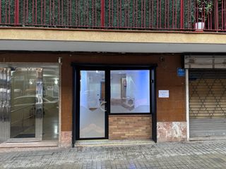 LOCAL ALQUILER EN ZONA COMERCIAL