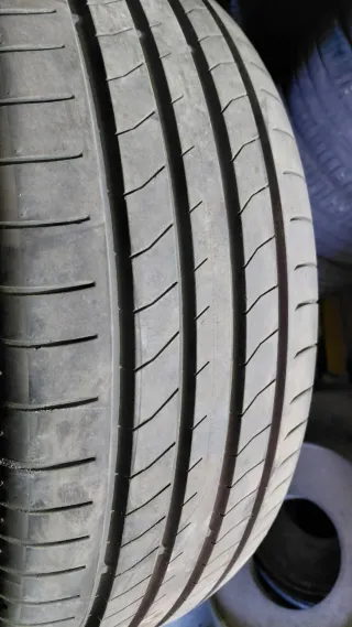 Neumáticos 205/55/17