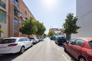 Piso en venta en Barrio de Zaidín en Granada